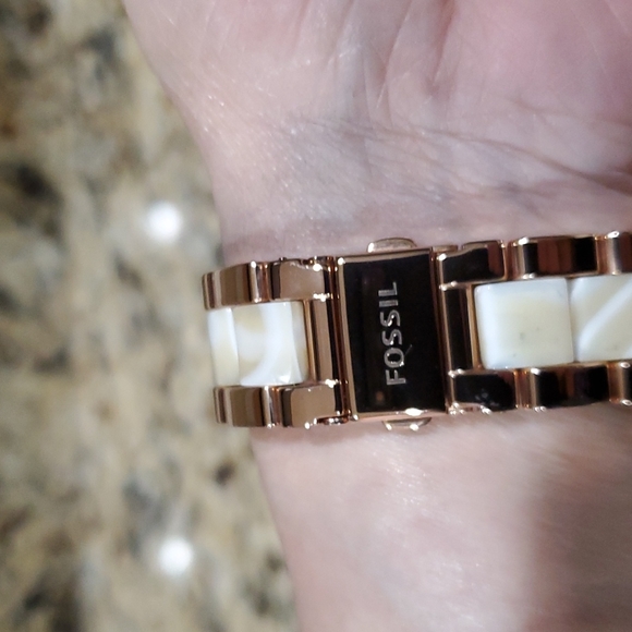 Fossil watch - Picture 3 of 3